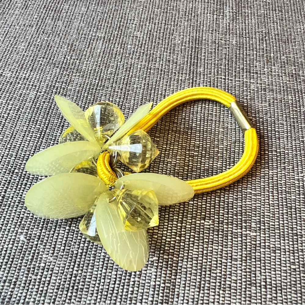 Yellow Floral Hair Accessory